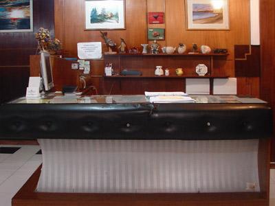 Cheltum Hotel Trelew Esterno foto
